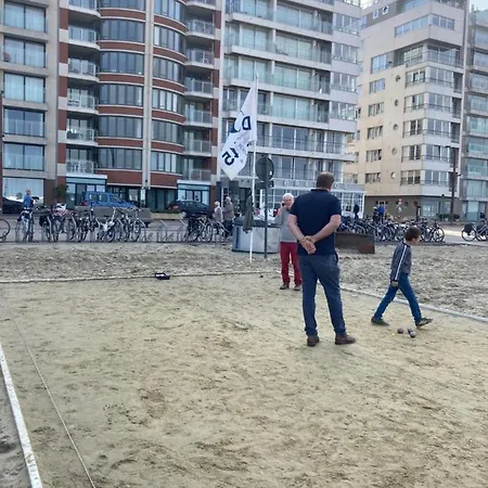 Apartment Met Zicht Op Zee
